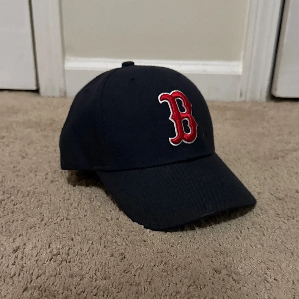 Boston Red Sox Baseball Cap - Picture 1 of 6